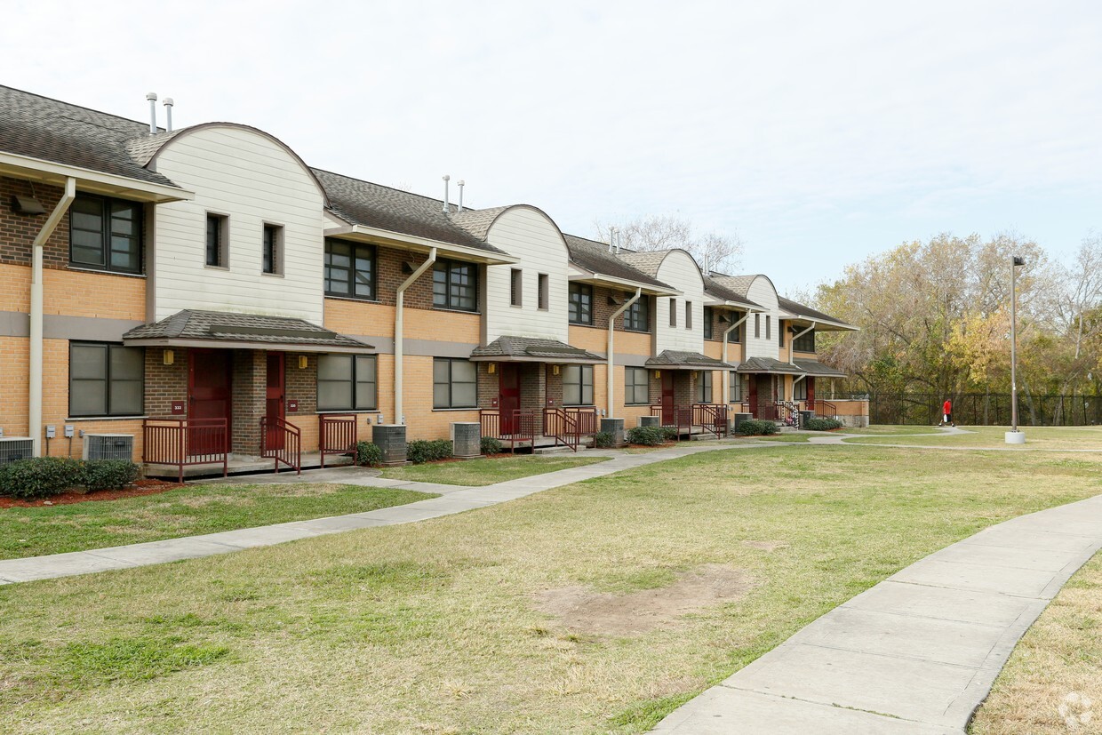 Foto del edificio - Irvington Village