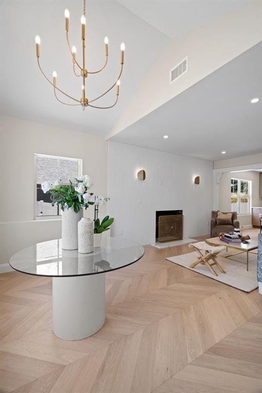 Foto del edificio - 422 24th St N