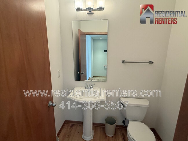 Foto del edificio - 2121 N Riverboat Rd