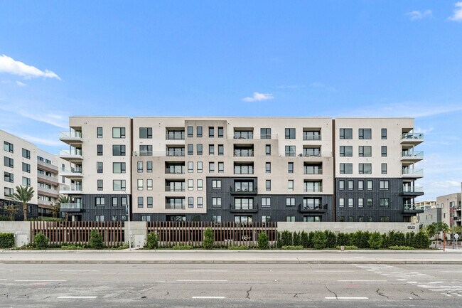 Building Photo - 1407 Rivington