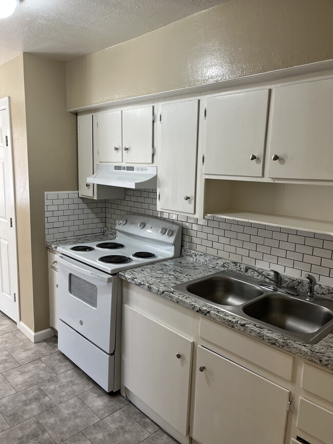 Building Photo - Jefferson House Apartments