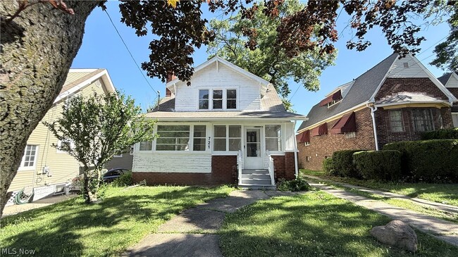 Building Photo - 721 Polk Ave