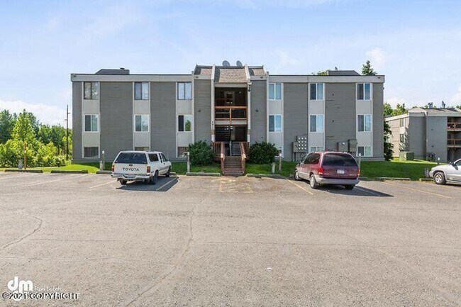 Foto del edificio - Recently updated affordable 2b/1.5 ba condo ... Don't Miss Out!