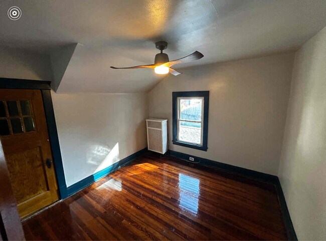 Building Photo - 4225 Mapledale Ave
