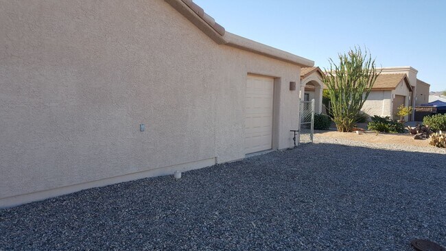 Building Photo - Beautiful Remodeled