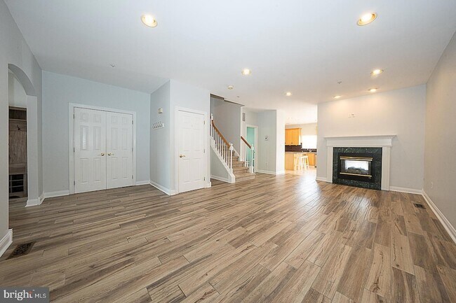 Foto del edificio - 757 Whitetail Cir