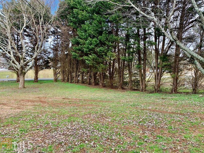 Foto del edificio - 1378 Winndale Rd