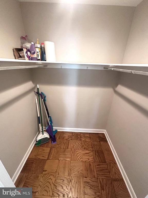 Foto del edificio - 6621 Wakefield Dr