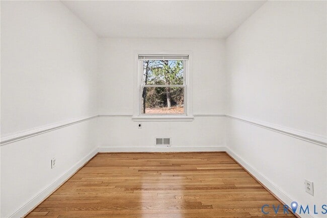 Building Photo - 1342 Evergreen Ave