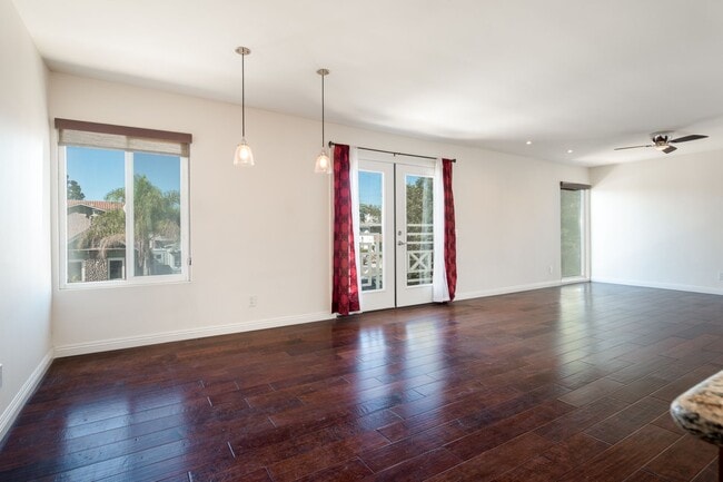 Building Photo - 4093 1st St