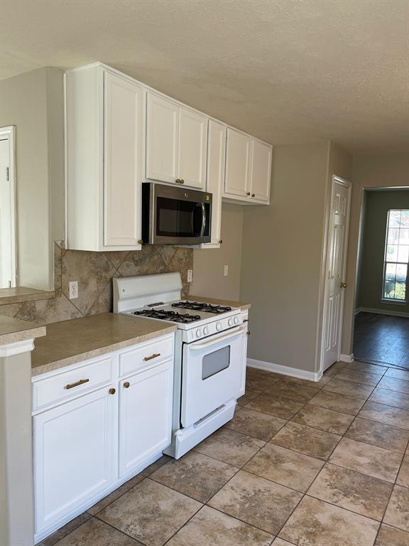 Building Photo - 15519 Forest Creek Farms Dr