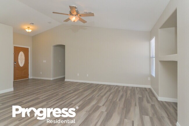 Building Photo - 1100 Sport of Kings Ave