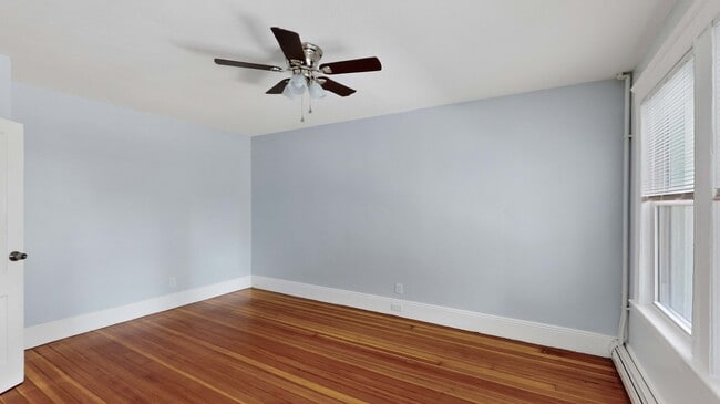 Building Photo - 6 Ropes St