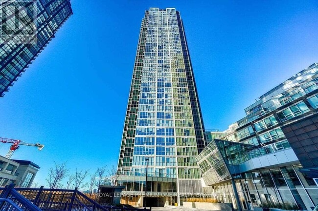 Photo du bâtiment - 2916 Hwy 7