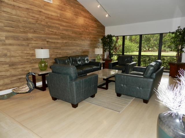 Building Photo - 13738 Sand Crane Dr