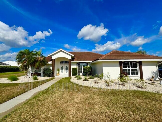 Foto del edificio - 5028 Greenway Ct