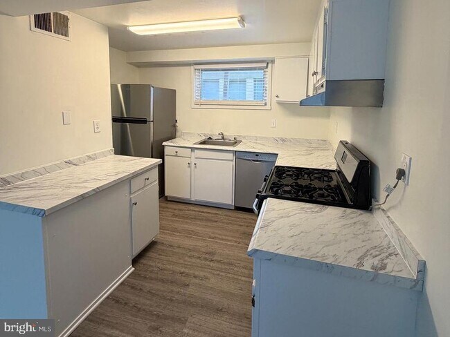 Foto del edificio - 5485 Harpers Farm Rd