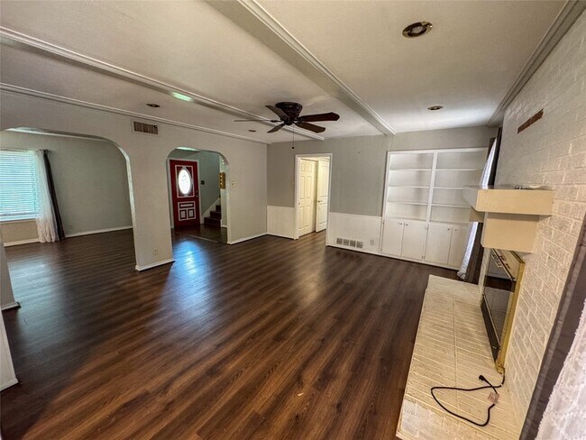 Foto del edificio - 1213 Idlewood Dr