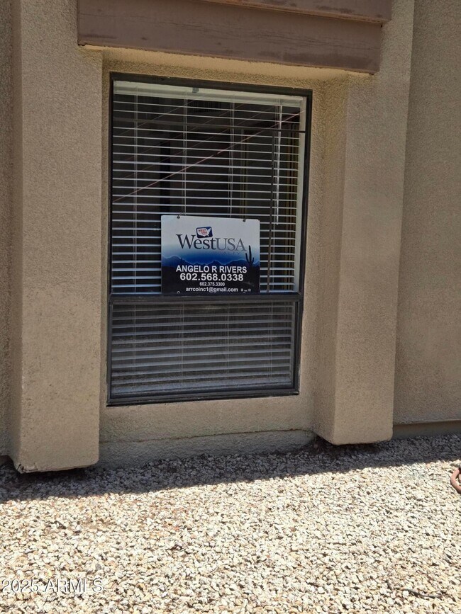 Foto del edificio - 5035 N 10th Pl