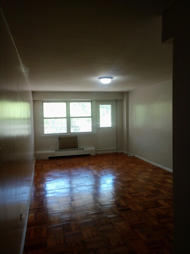 Building Photo - 1608 Ocean Pkwy