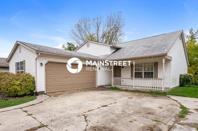 Foto del edificio - 4 Bedroom Pet-Friendly Home in Indianapolis, IN with Main Street Renewal
