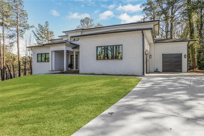 Foto del edificio - 1200 Moores Mill Rd NW