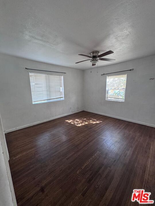 Building Photo - 1223 Maple St