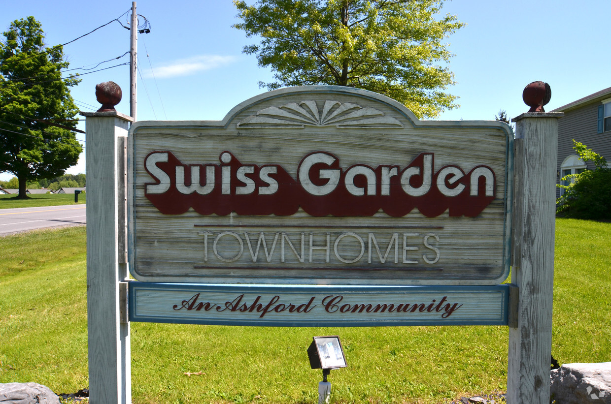 Building Photo - Swiss Garden Townhomes