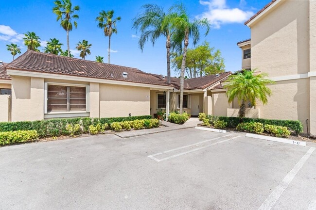 Foto del edificio - 6557 NW 172nd Ln