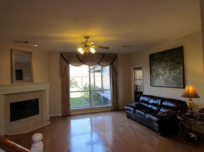 Building Photo - 3907 Hanberry Ln