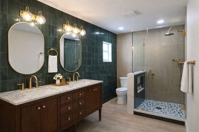 Building Photo - Martin's Landing