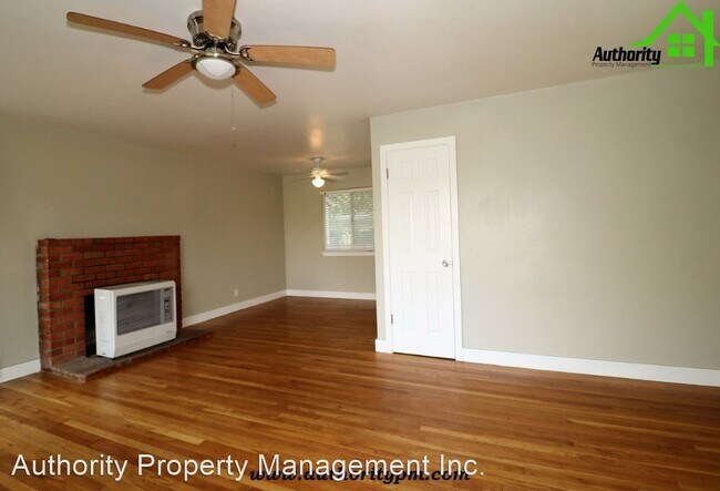 Building Photo - 3 br, 1 bath House - 3082 Stingy Lane