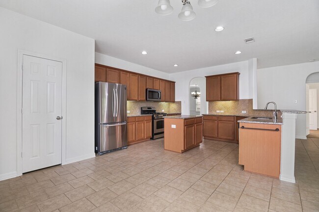 Foto del edificio - 3611 Rocky Ledge Ln