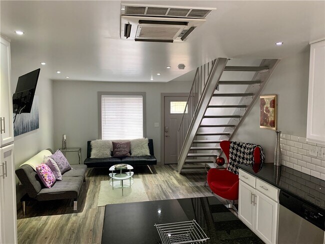 Building Photo - 3467 Willowrun Dr