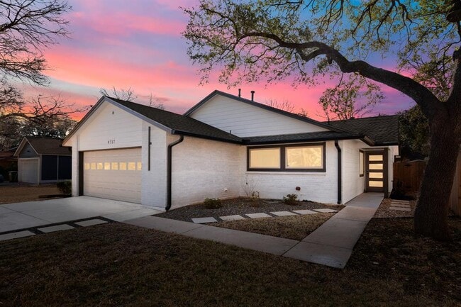 Building Photo - 9717 Anderson Village Dr