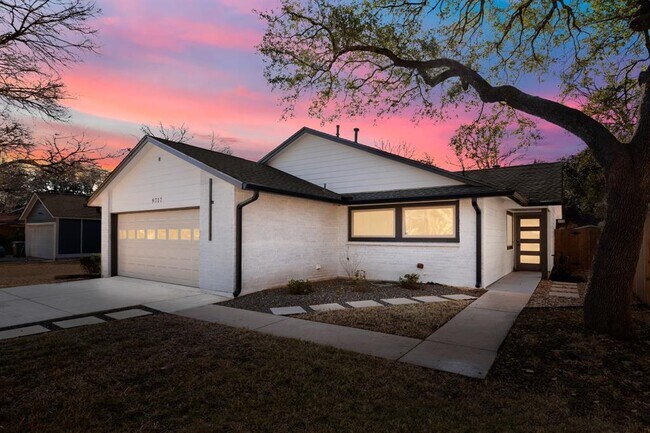 Foto del edificio - 9717 Anderson Village Dr