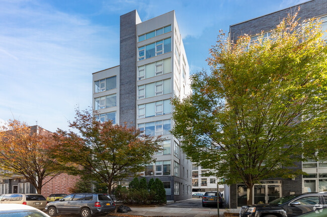 Foto del edificio - 128 Newton St
