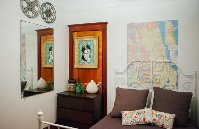 Habitación trasera - 2224 W Cortez St