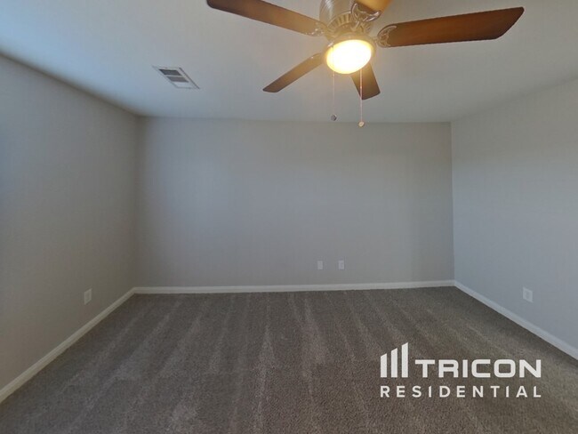Foto del edificio - 2738 Phillips St
