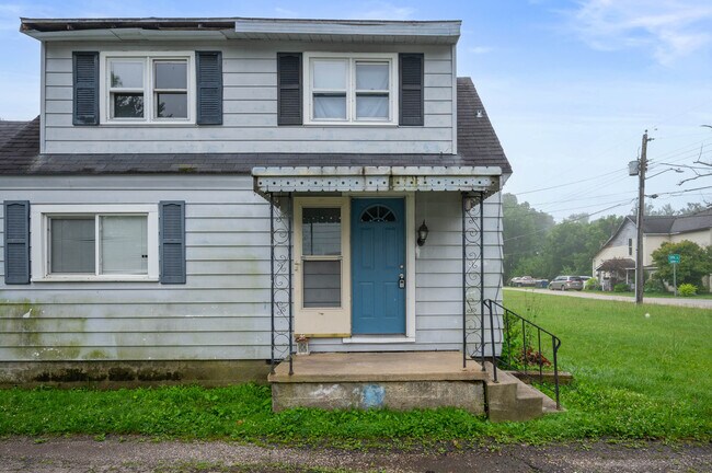 Building Photo - 2520 S Andrews Rd