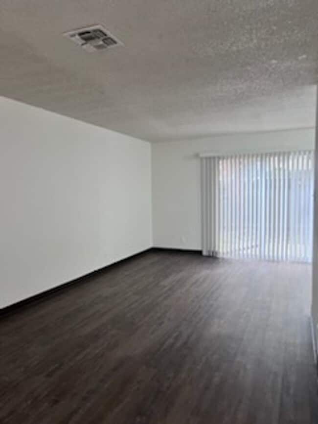 Photo - 261 W Alexander Ave Apartment