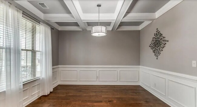 Building Photo - 174 Green Paddock Cir