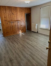 Building Photo - 1221 10th Ave N