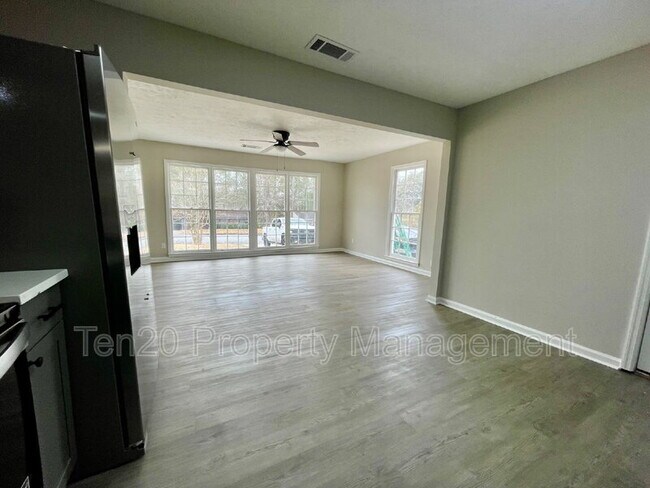 Foto del edificio - 4839 Allen St