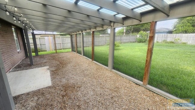 Building Photo - 1211 Palo Blanco Dr