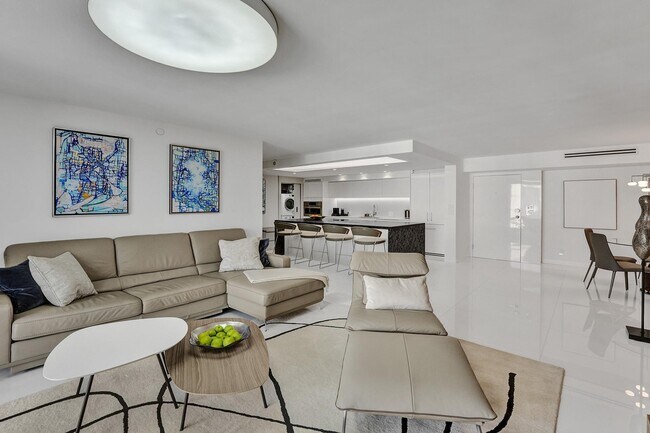 Foto del edificio - 3606 S Ocean Blvd