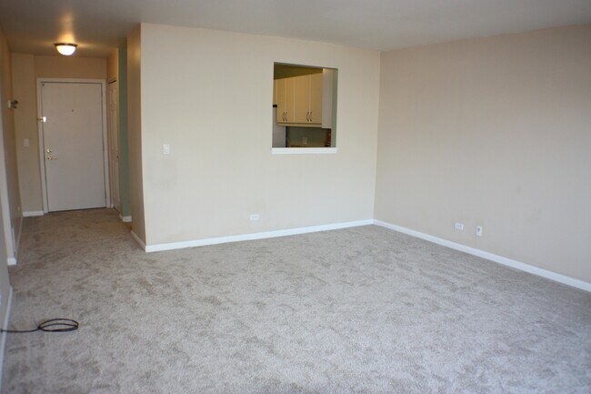Building Photo - 900 Perrie Dr