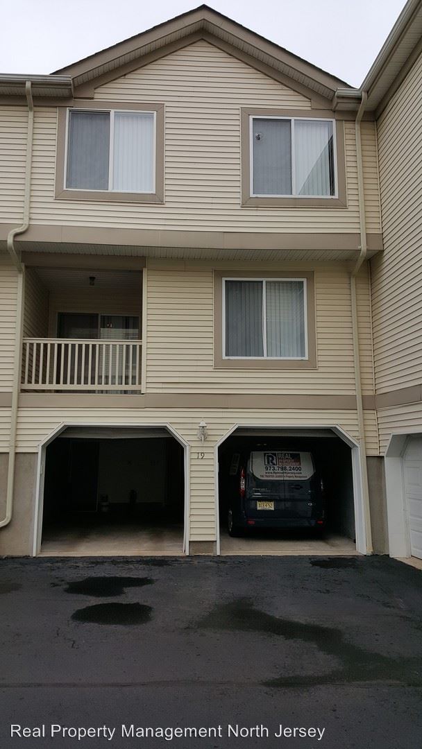 Building Photo - 19 Marina View Dr