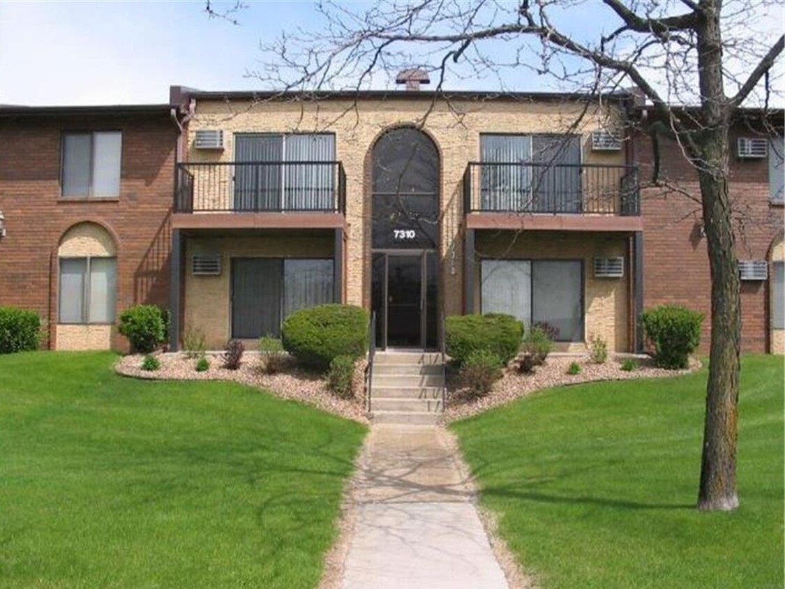 Foto principal - 7310 York Ave S