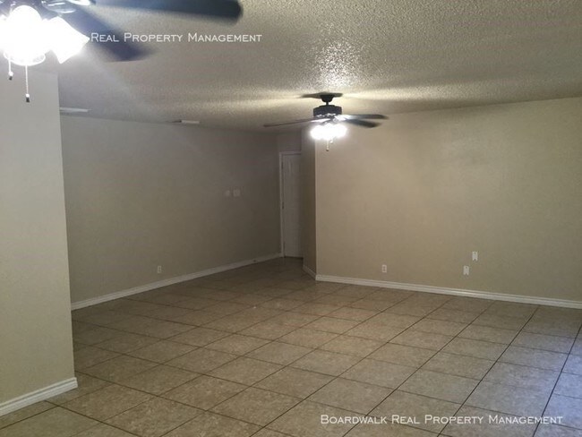 Building Photo - 2219 Fox Meadow Dr.